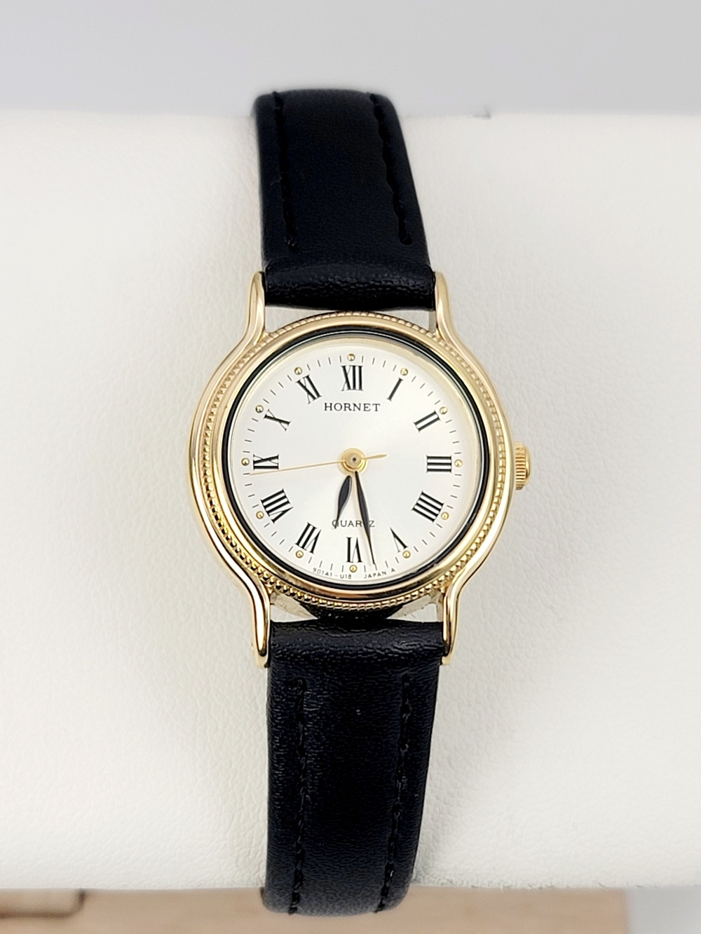 Vintage Hornet HN-012 Women’s Gold Tone Roman Numeral Japan Quartz Dress Watch - Picture 2 of 8